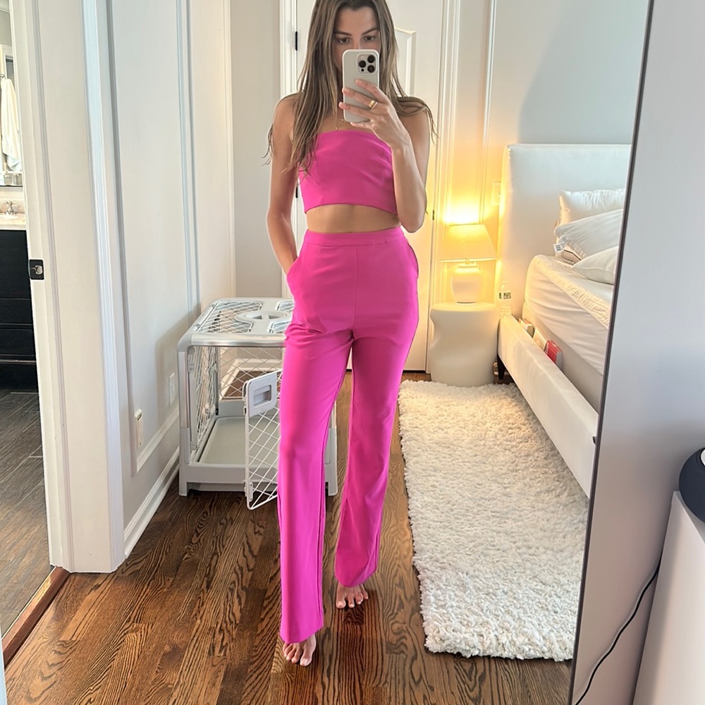 Matching hot pink NBD set!